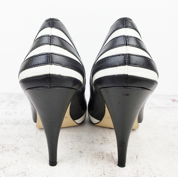 💙 2/$29! Mix & Match! WHBM heels, SO UNIQUE & ATTRACTIVE!Leather Pump, Peep Toe! - Picture 5 of 11